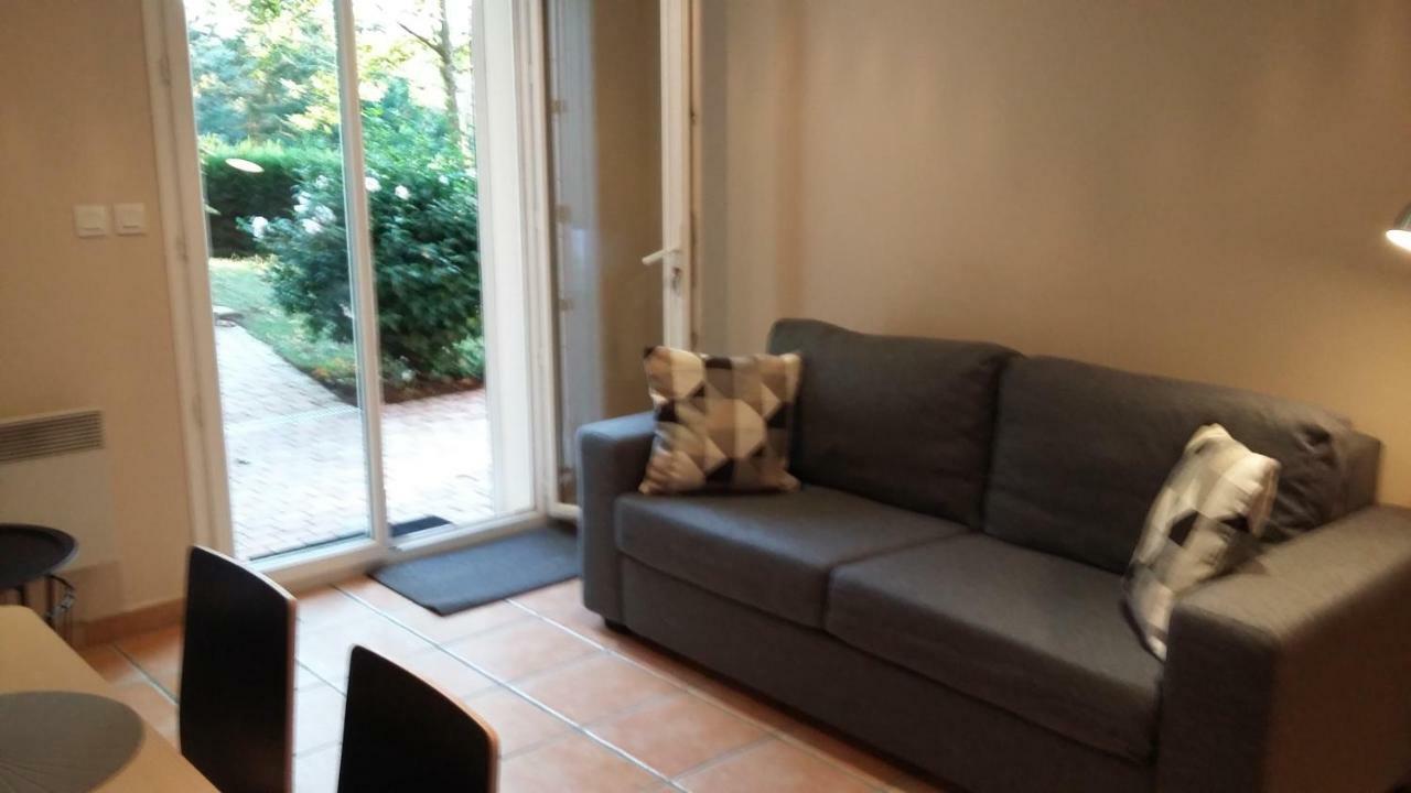 Appartement Dans Propriete Calme En Pleine Nature Charbonnières-les-Bains Kültér fotó