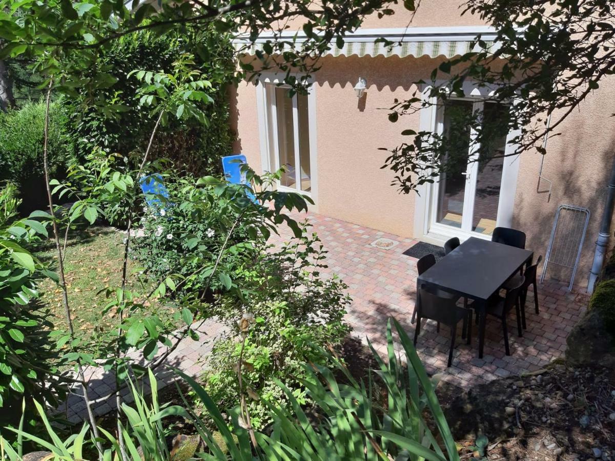 Appartement Dans Propriete Calme En Pleine Nature Charbonnières-les-Bains Kültér fotó