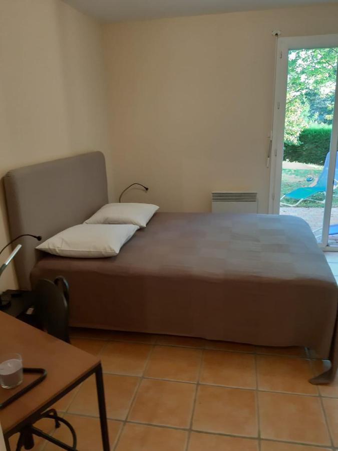 Appartement Dans Propriete Calme En Pleine Nature Charbonnières-les-Bains Kültér fotó